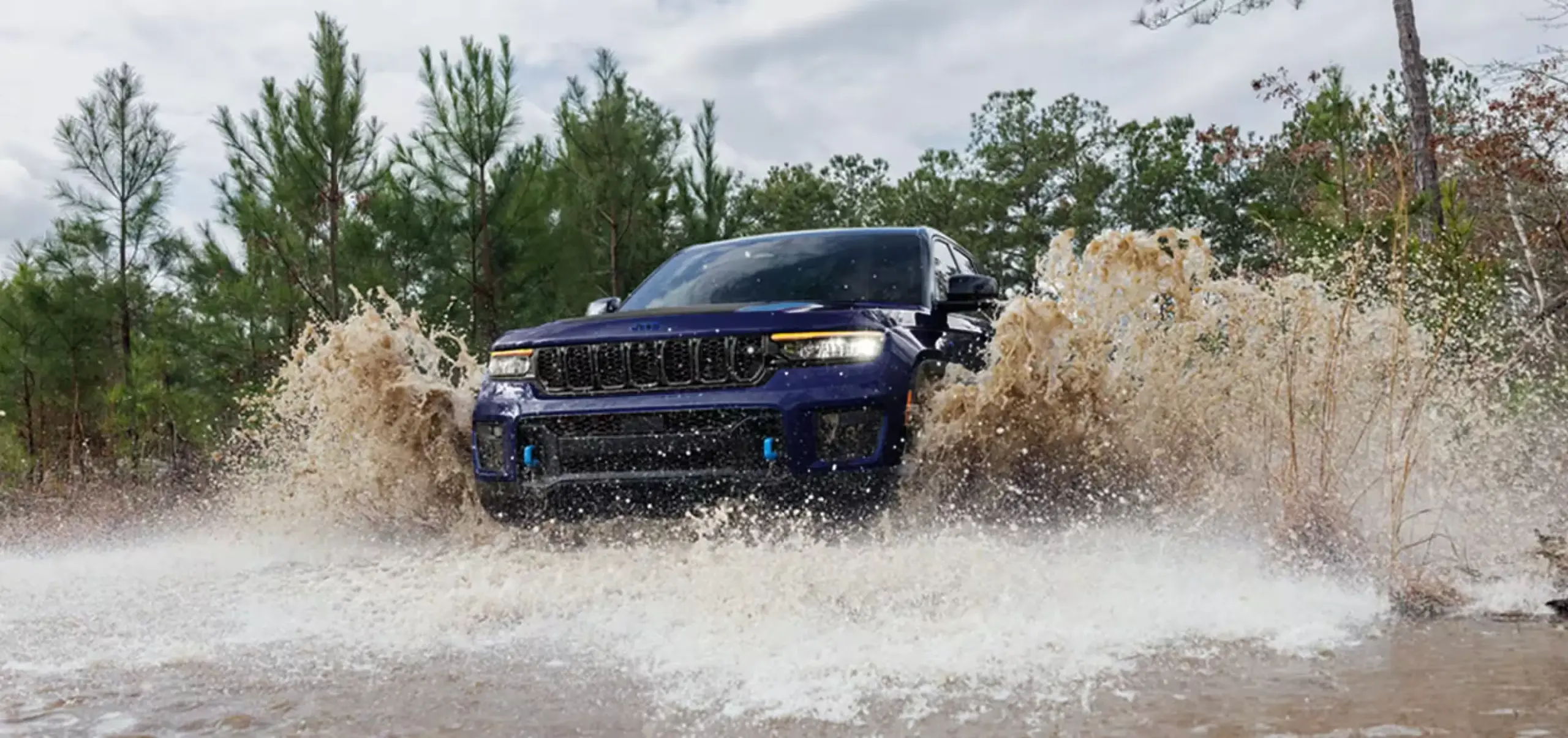 Jeep Grand Cherokee being driven in Glendora CA