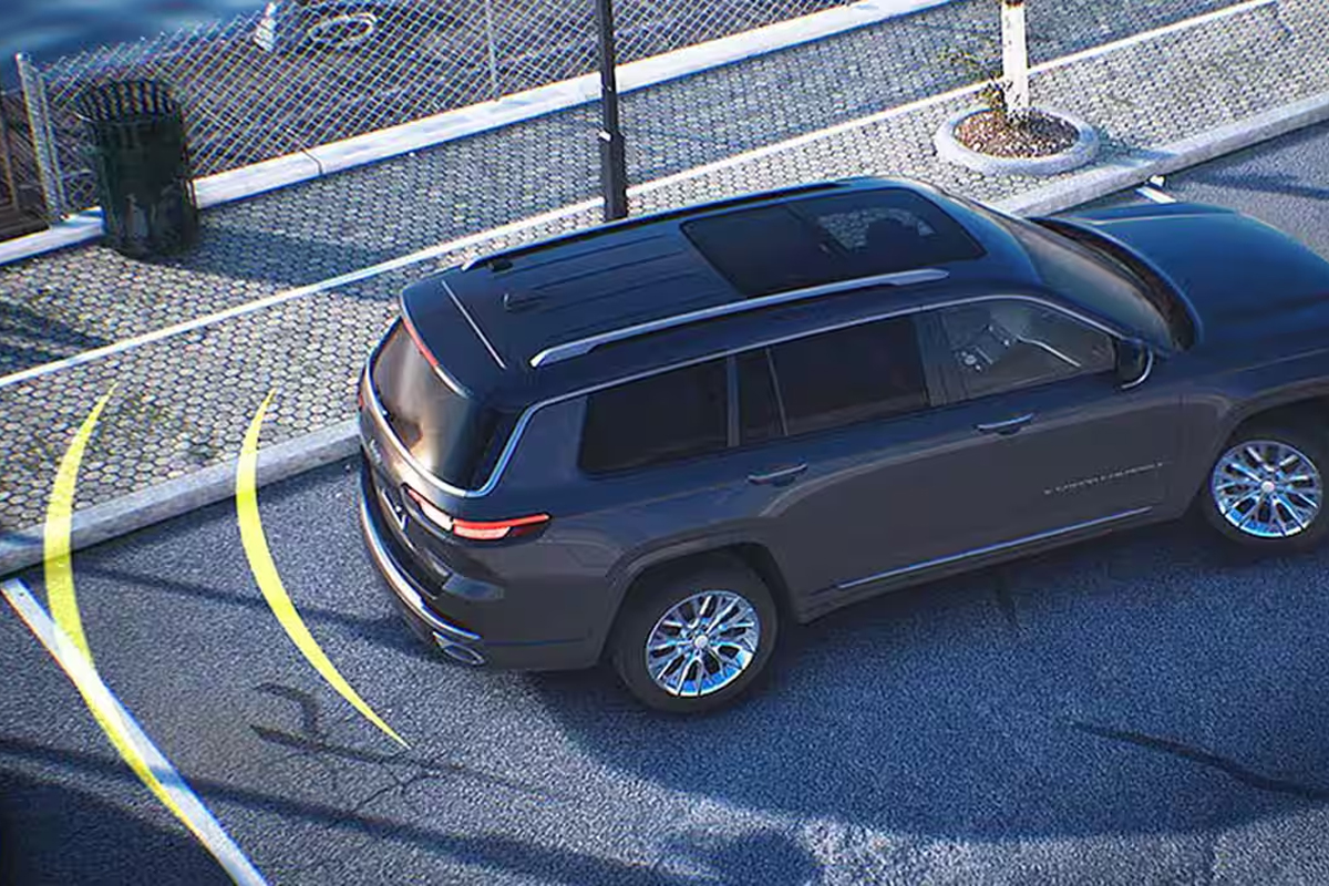 JEEP GRAND CHEROKEE SAFETY FEATURES